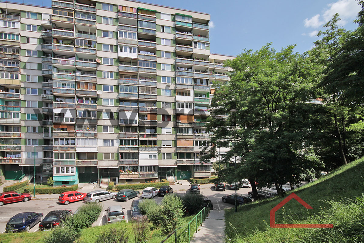 33 Zgrada