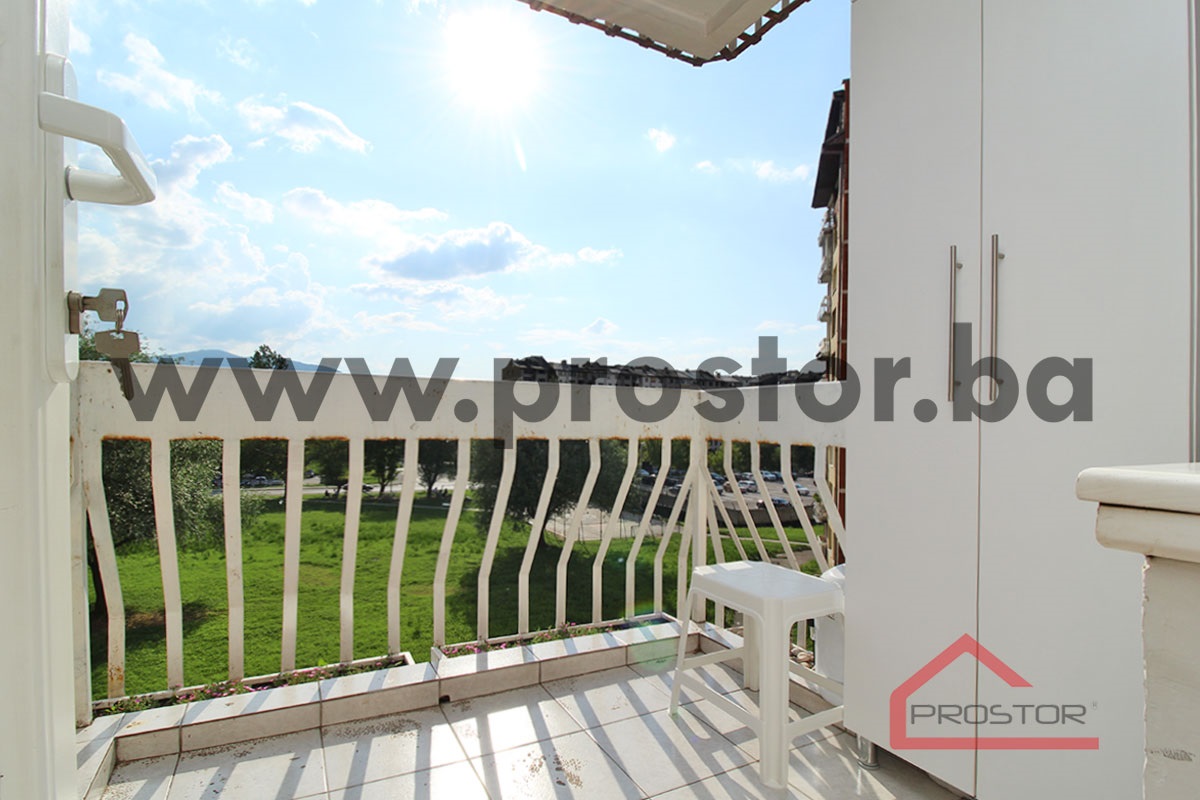 12 Balkon