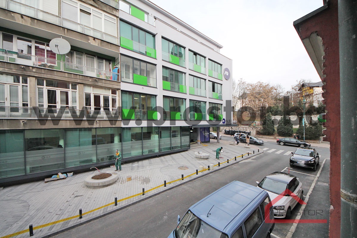 13 Pogled