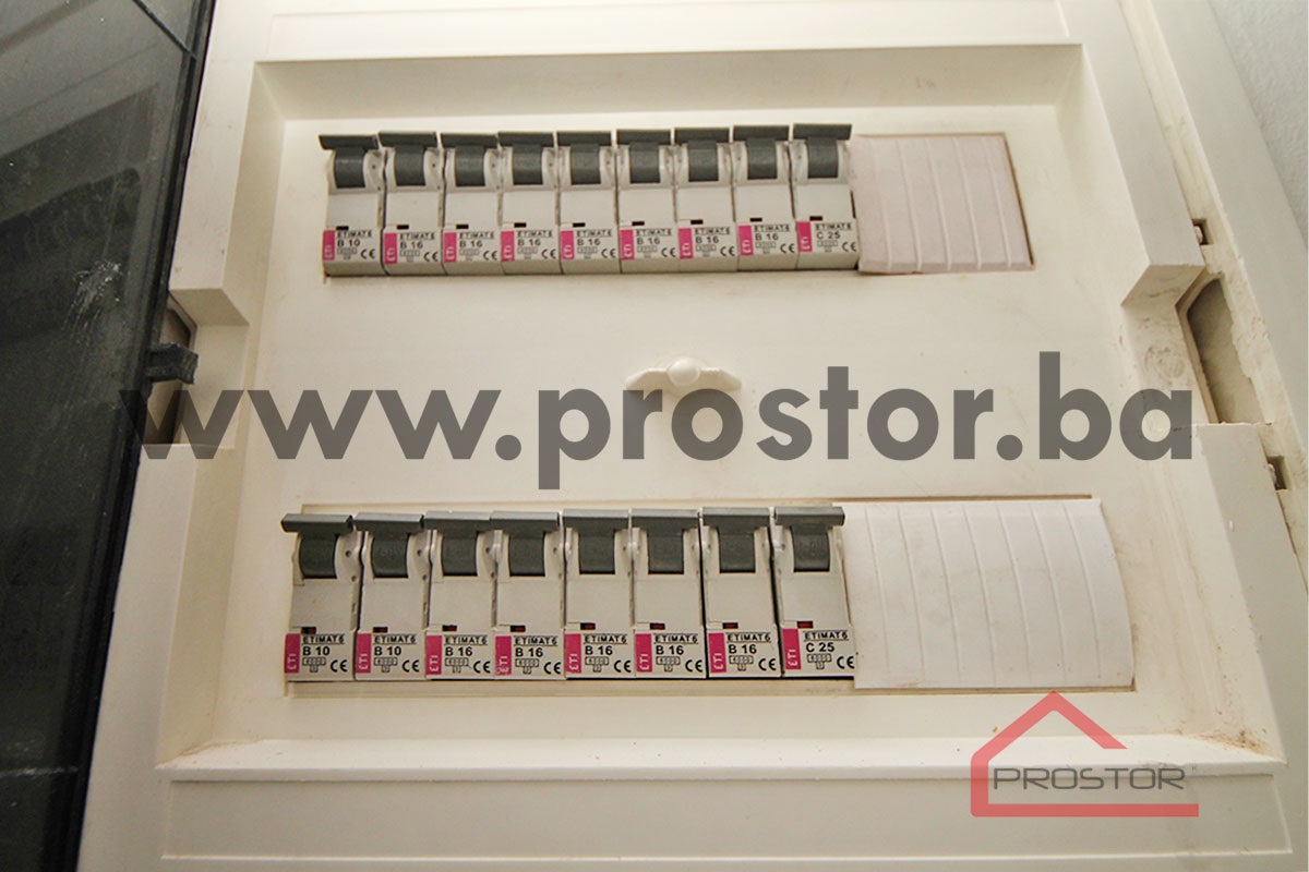 19 Detalj-automatski osigurači