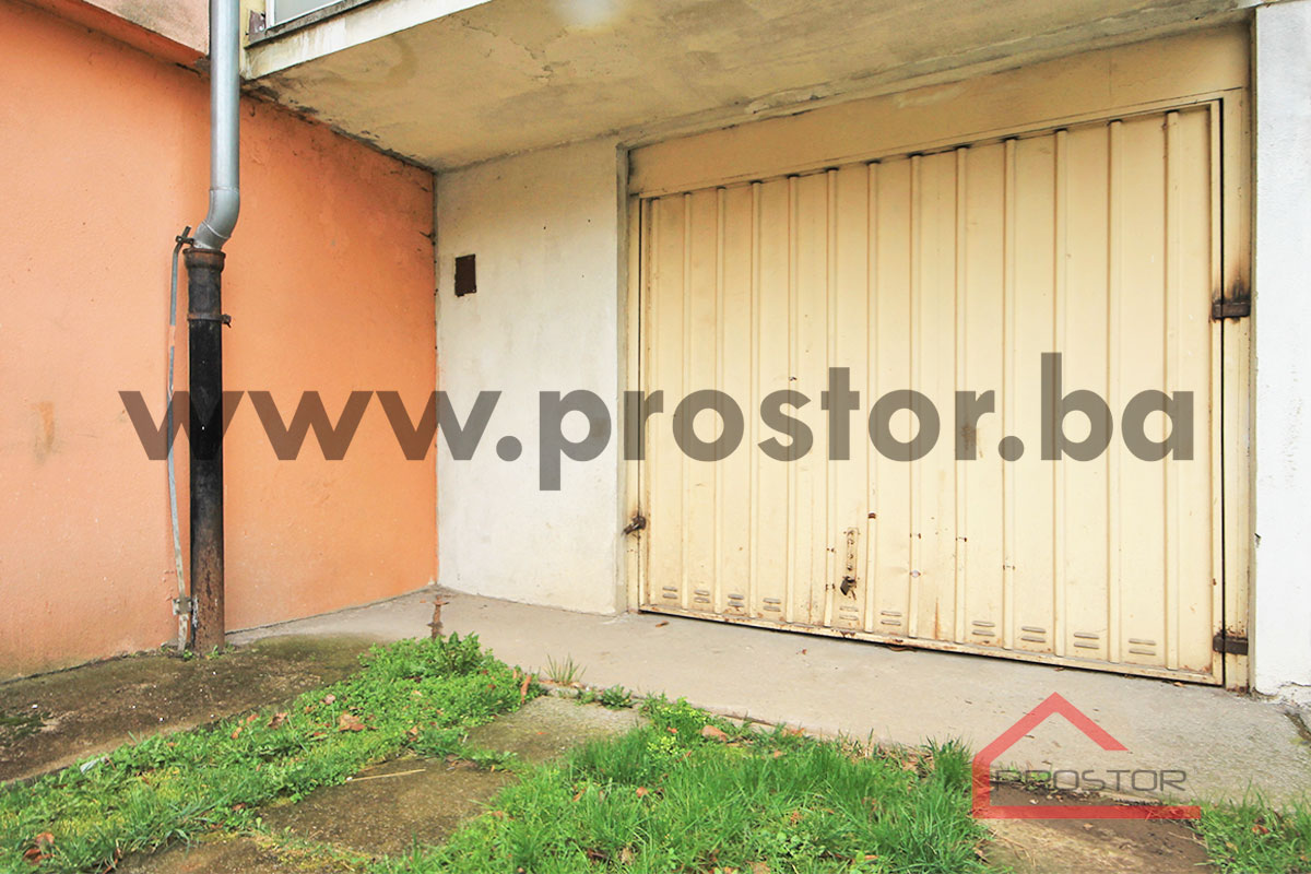 17 Prilaz garaži sl 2