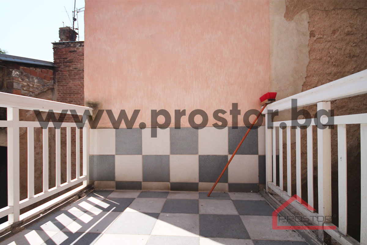 12 Balkon