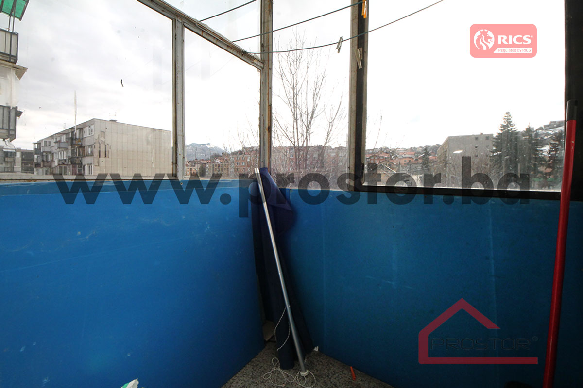 11 Balkon