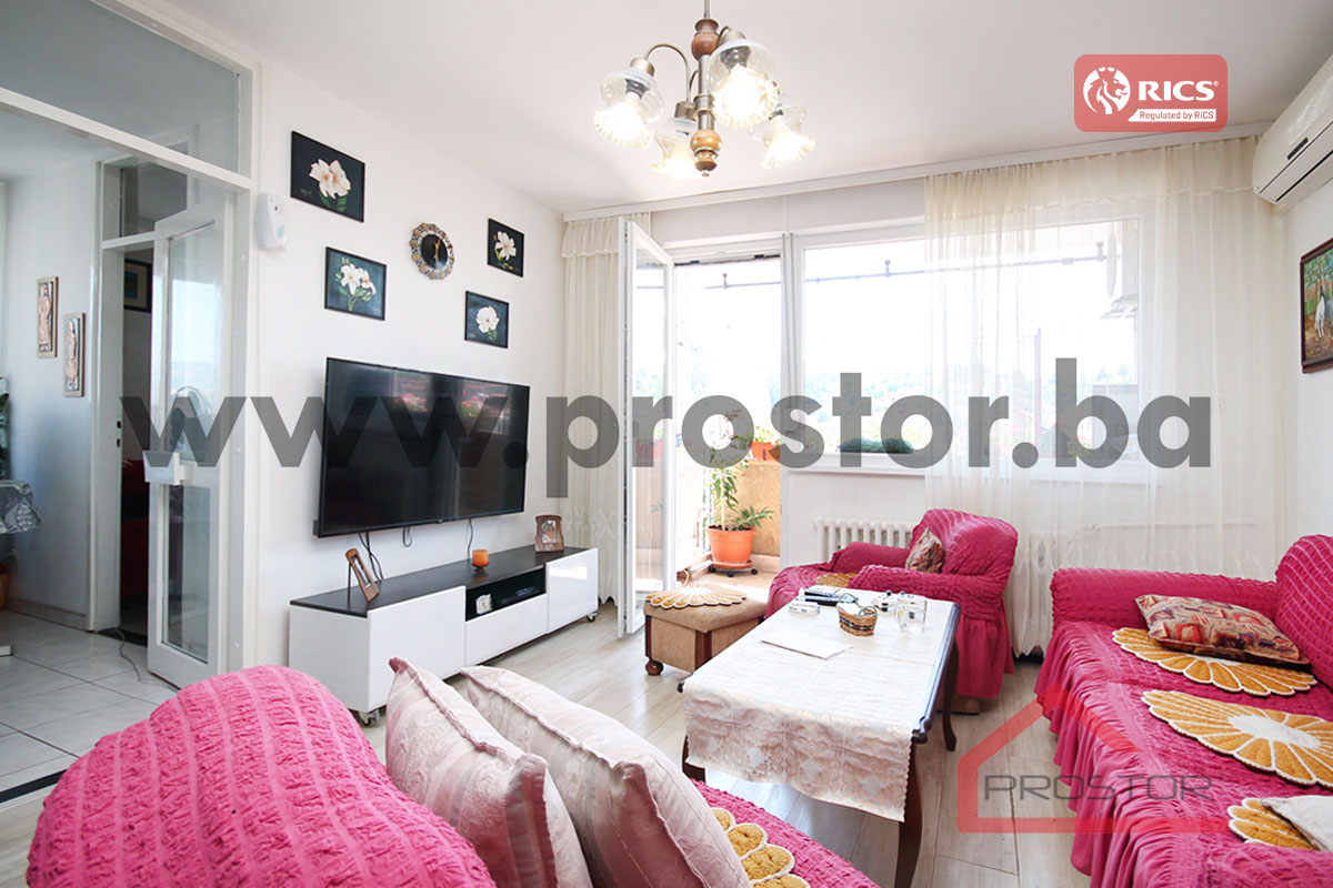 2 Dnevni boravak sl1