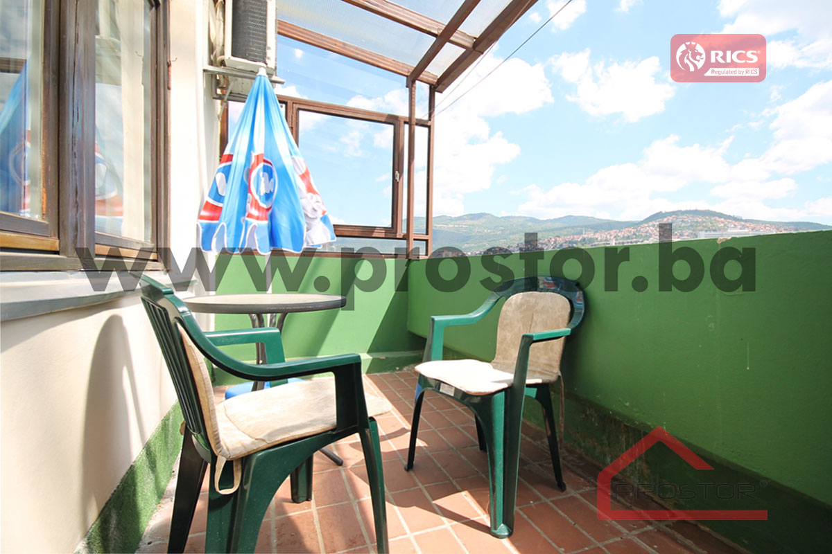 13 Balkon