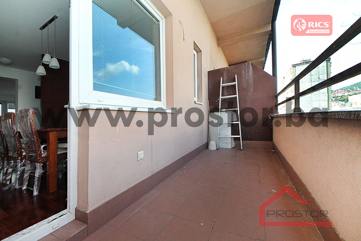 16 Balkon Istok