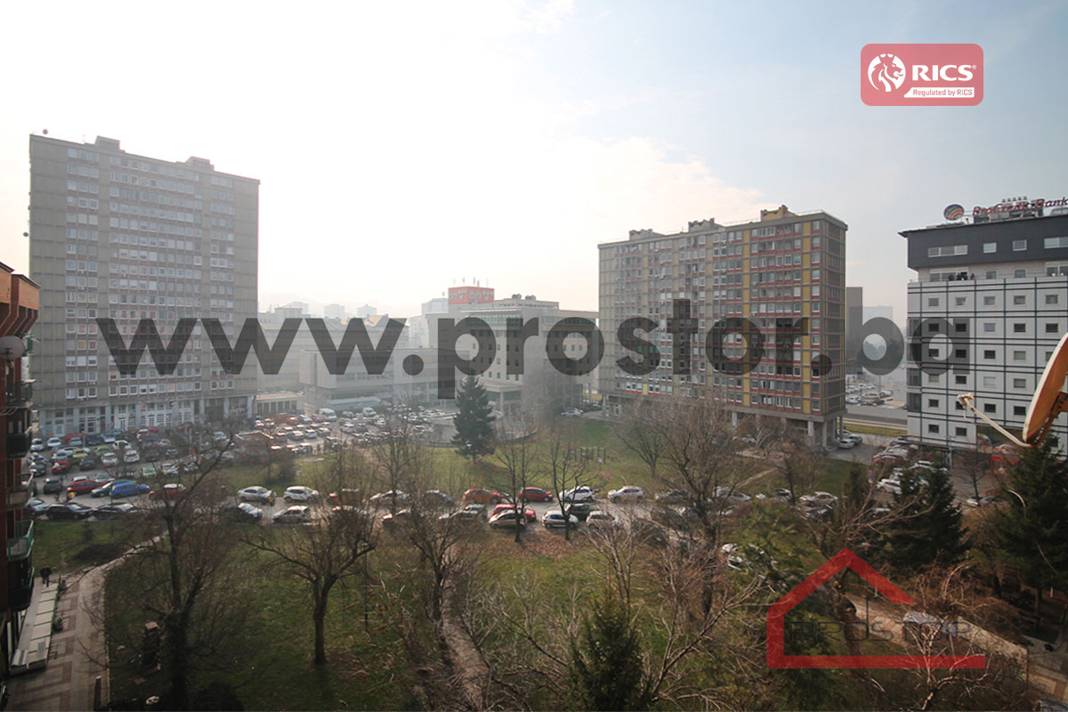 7 Pogled lođa