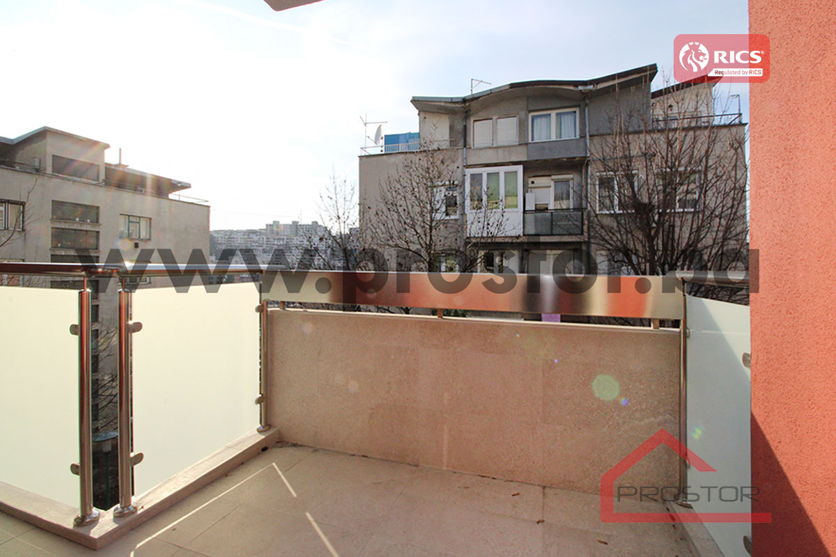 15 Balkon 1