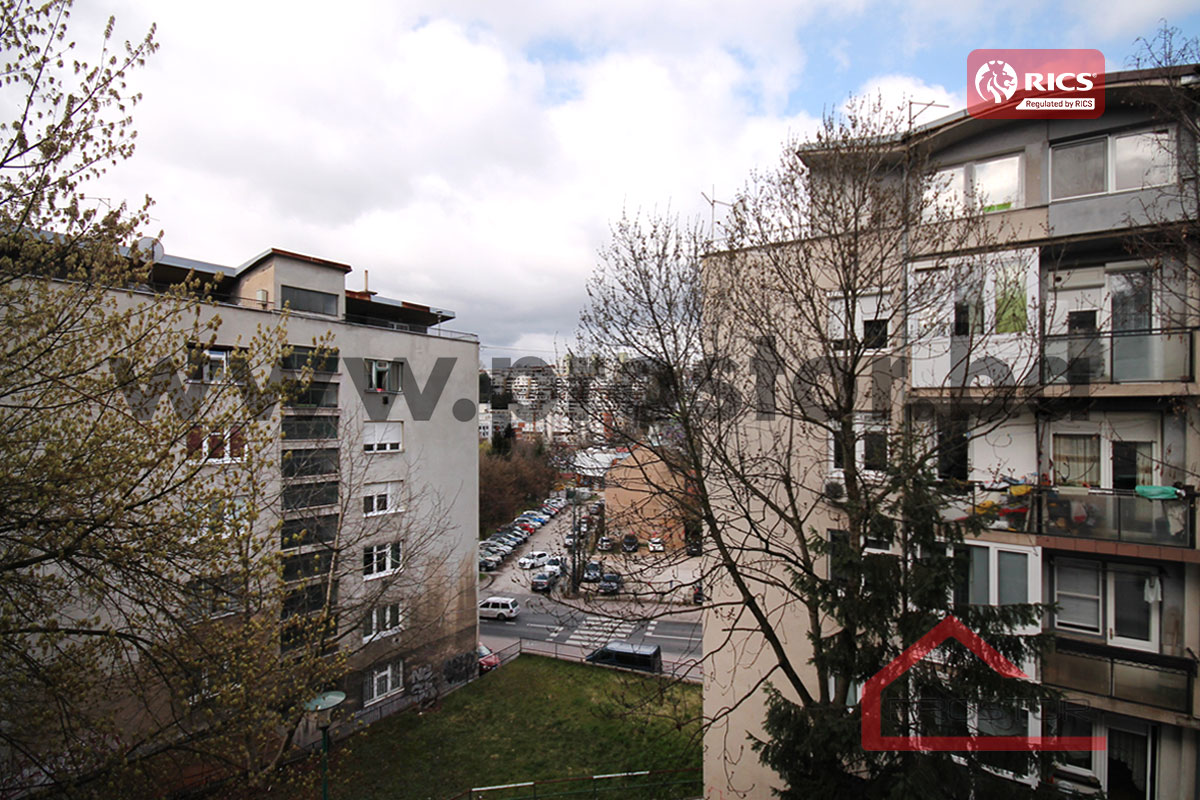 19 Pogled 2