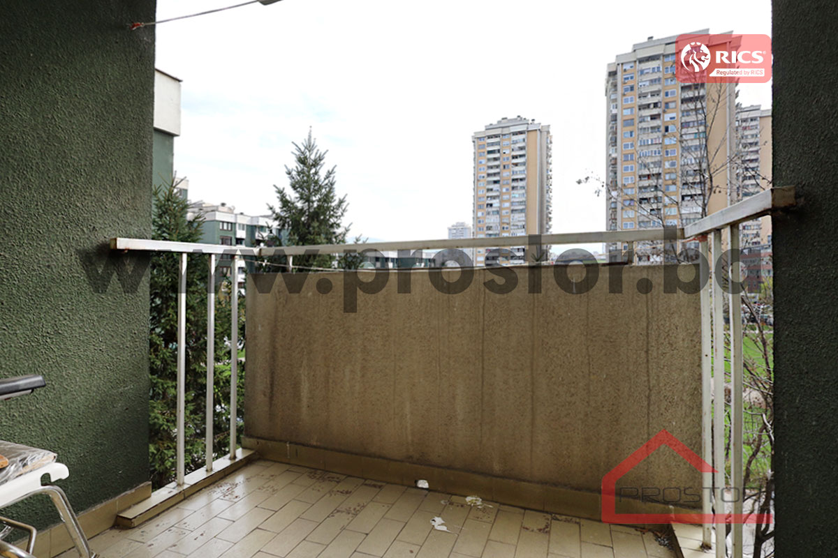 12 Balkon iz spavaće sobe