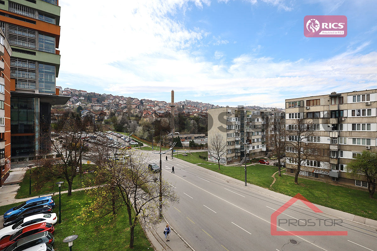 5 Pogled iz dnevnog boravka