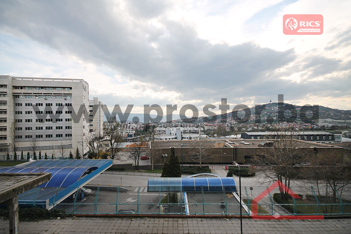 1 Pogled Istok