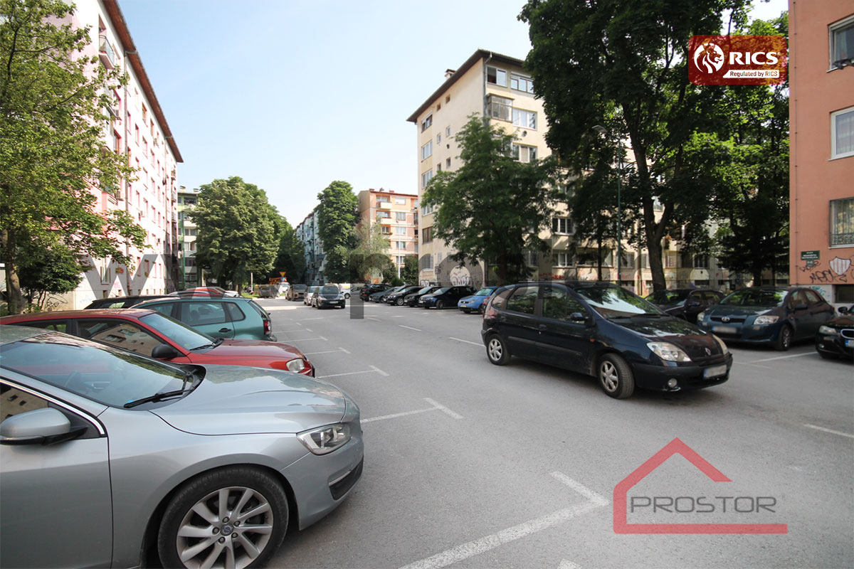 17 Zajednički parking