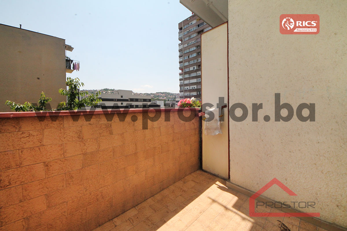 13 Balkon