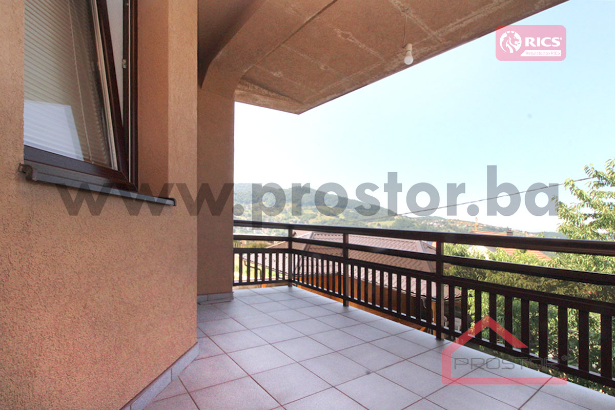 8 Balkon 2