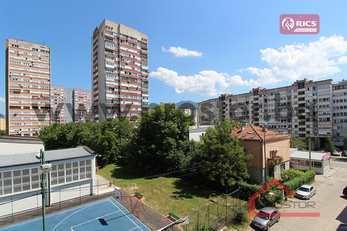 14 Pogled
