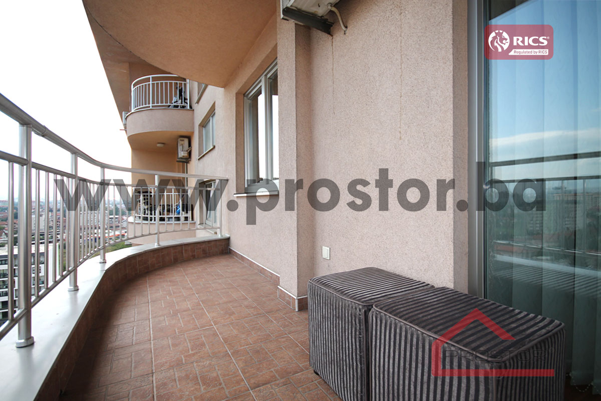 13 Balkon
