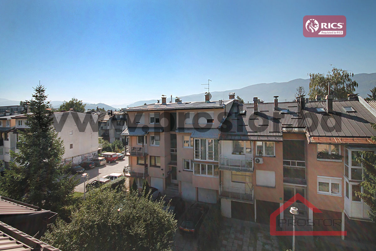 24 Pogled 2