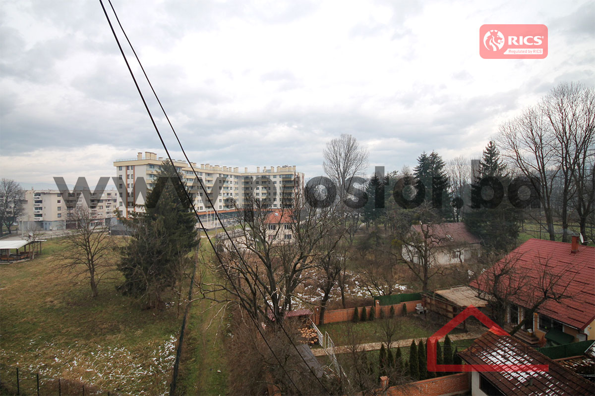 16 Pogled sl2