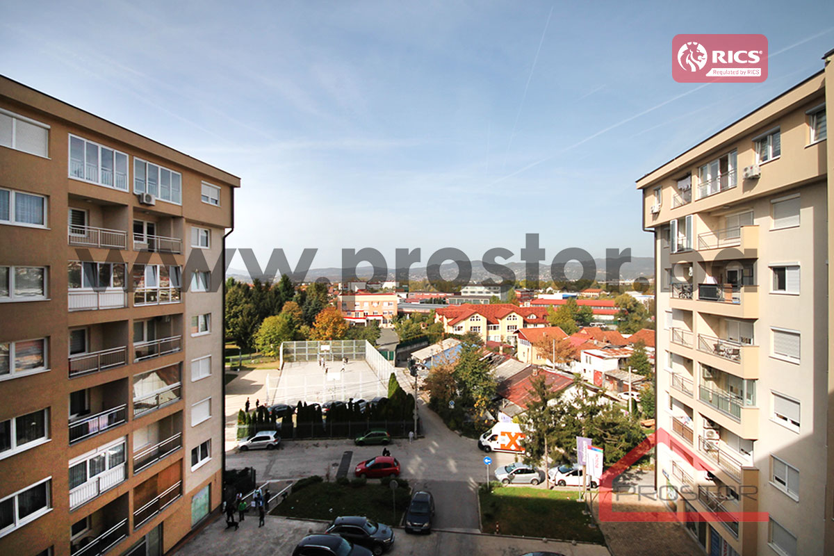 13 Pogled