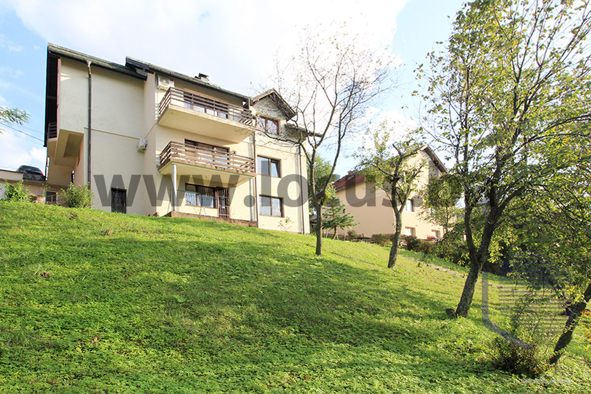9 Parcela