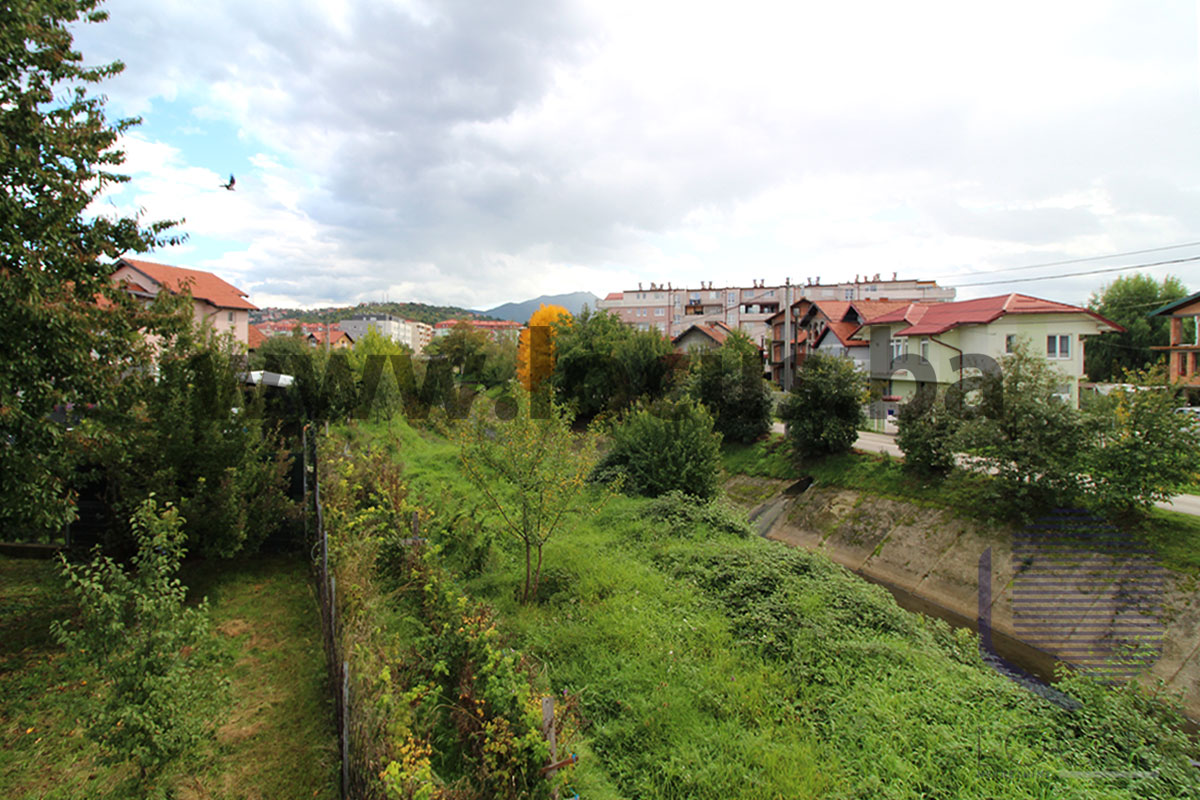 16 Pogled