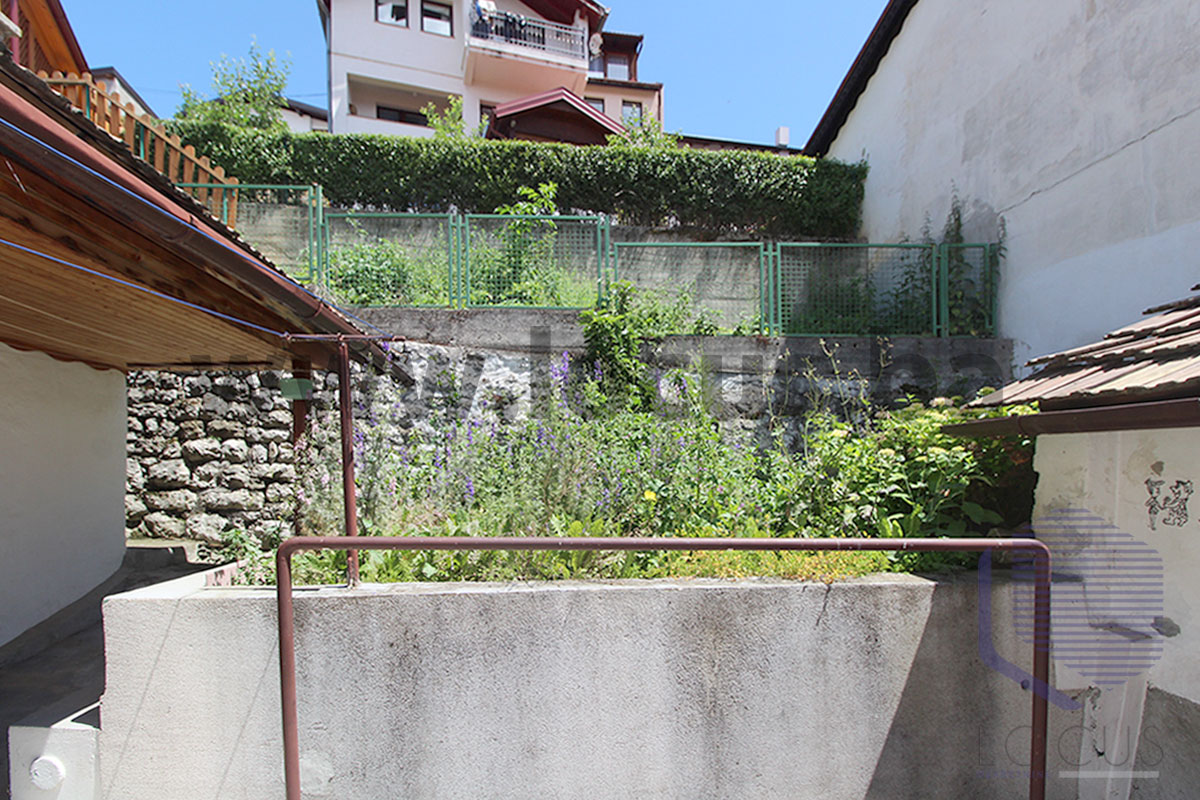 15_ Dvorište