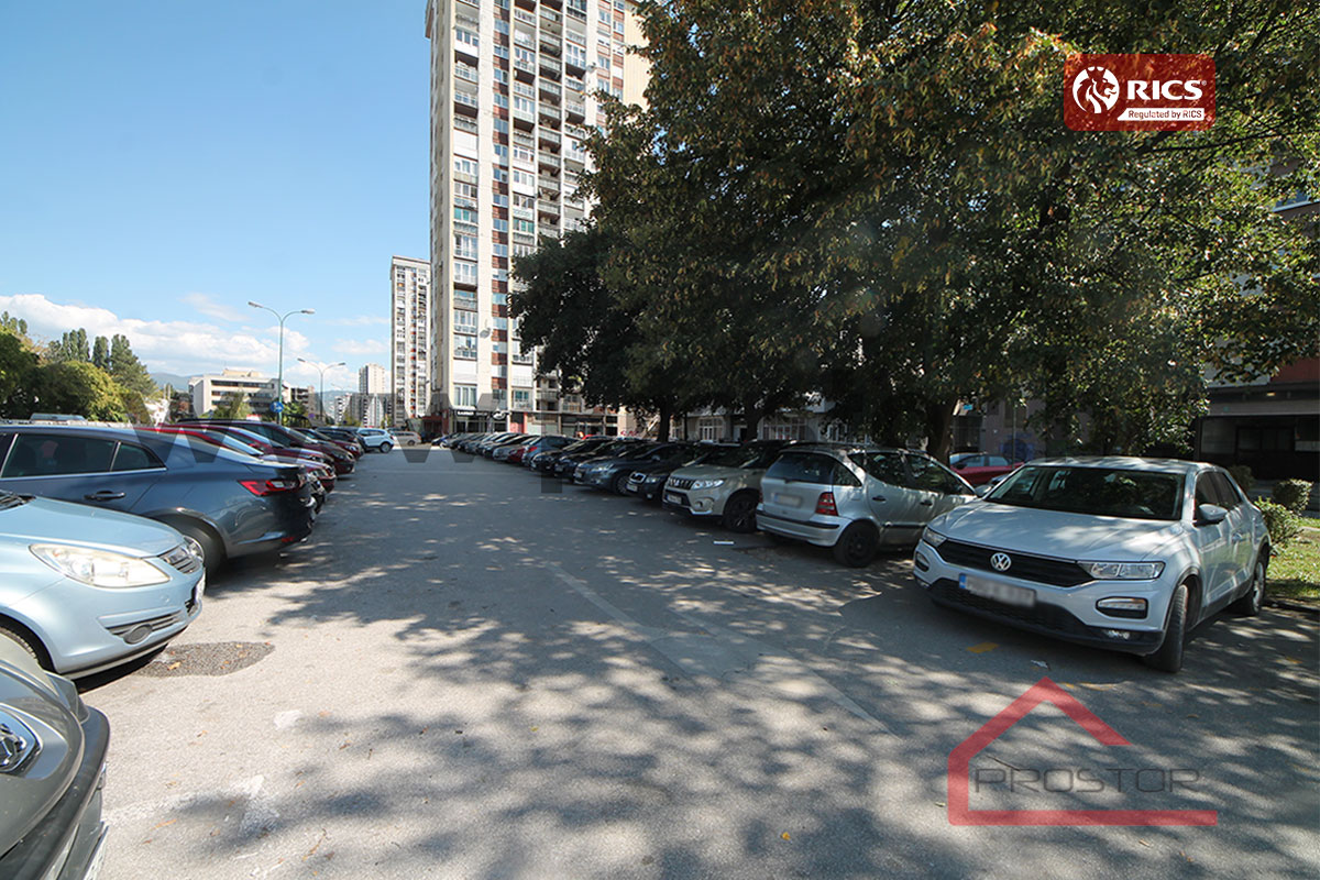 18 Parking