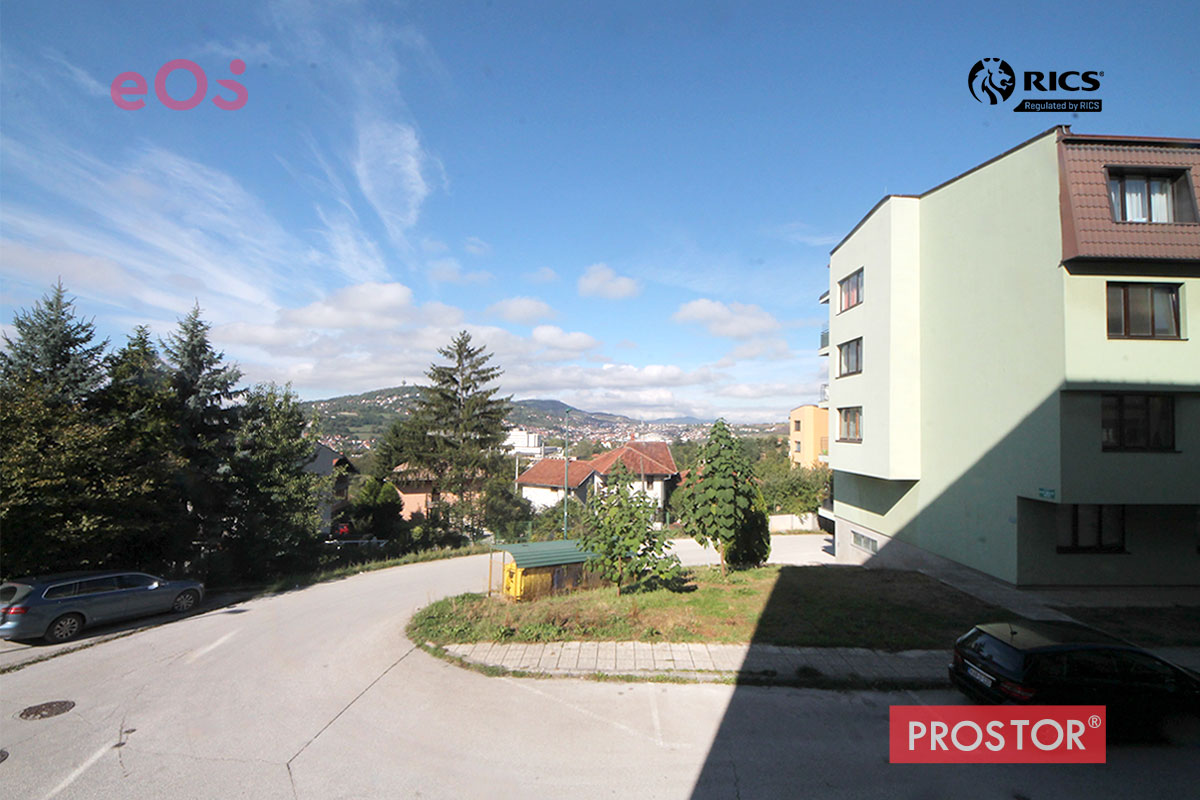 16 Pogled