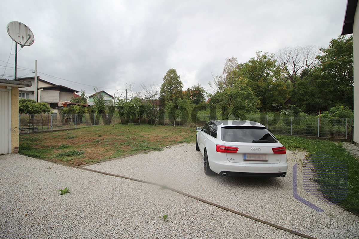 14_ Dvorište