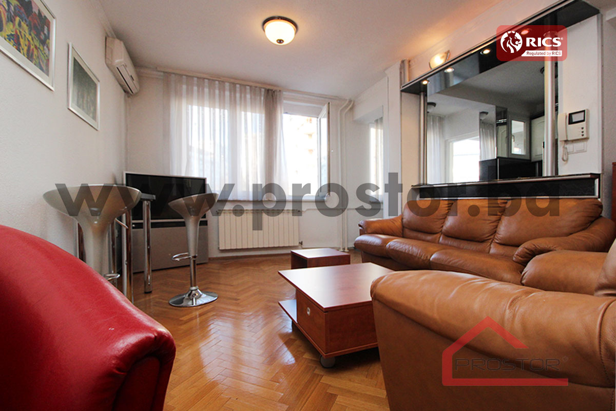 2 Dnevni boravak sl1