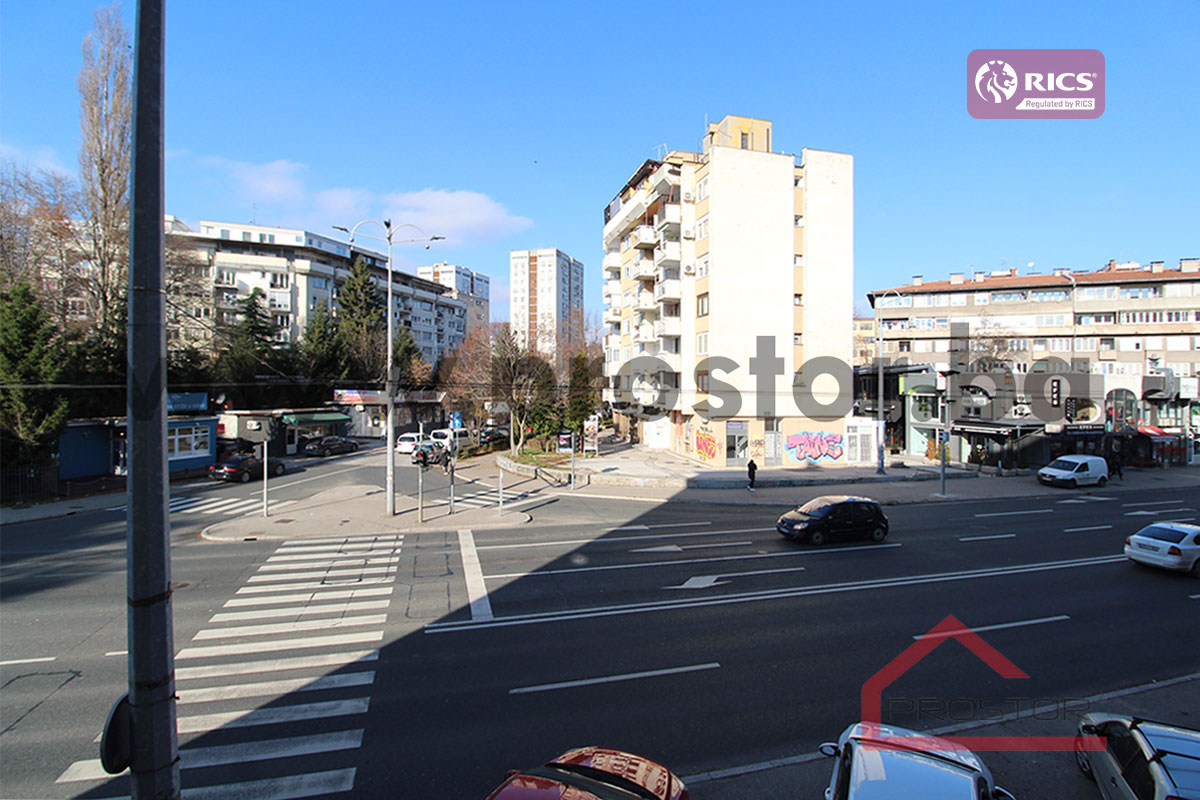 13 Pogled