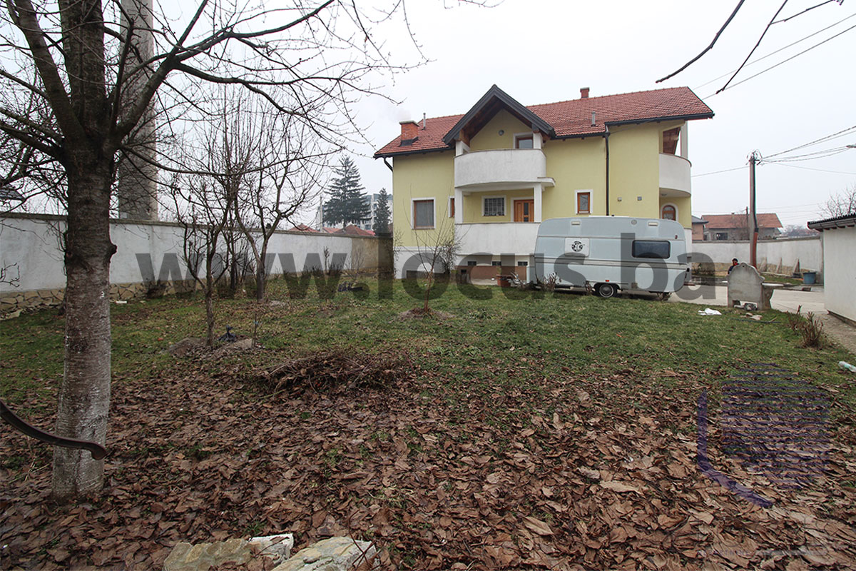 21 Dvorište sl_ 3