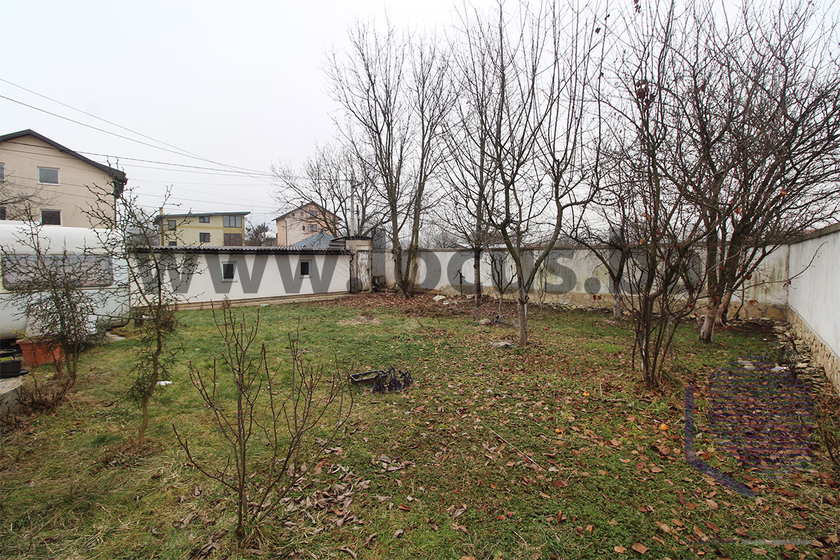 20 Dvorište sl_ 2