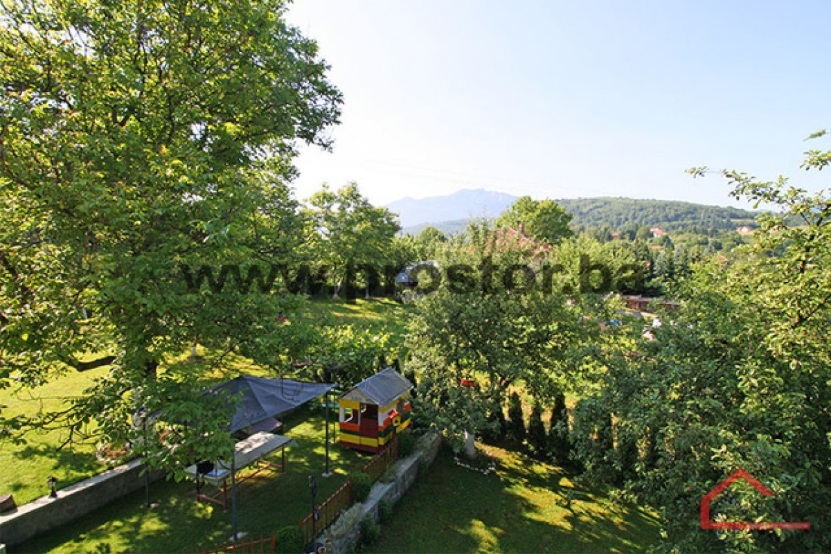 Pogled 2
