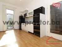 12 Kuhinja i trpezarija sl2