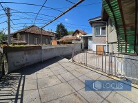 10_ Dvorište