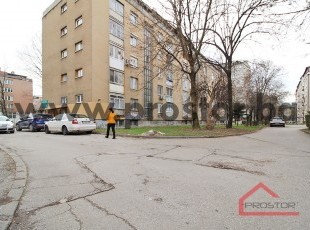 Garage of approx. 12.5sqm, area of Grbavica - FOR SALE