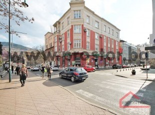 A rare opportunity! Renovated multipurpose office space with portals in an excellent and busy location 22m2- Danijela Ozme Street FOR RENT
