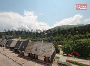 VRHUNSKA PRILIKA! Fantastičan dvoetažni apartman sa terasom i impresivnim pogledom na Babin do, na odličnoj lokaciji