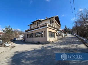 Kvalitetna kuća spratnosti P1Pt na parceli površine 355m2 sa otvorenim pogledom, smještena u blizini samog centra, početak ul. Nalina, Bistrik, Stari Grad
