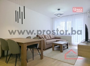 Dvosoban namješten stan u novogradnji sa privatnim garažnim mjestom, Dobrinja- Slobodan od 1.9.2026. Garaža se plaća dodatno 150 KM.