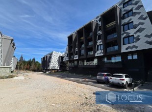 Two-story apartment, located in a peaceful and natural environment with plenty of greenery near all tourist facilities in the Babin do settlement, Bjelašnica, Trnovo
