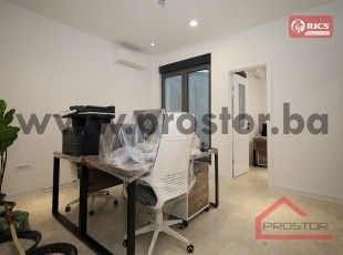 Kancelarijski poslovni prostor u novogradnji, Vraca