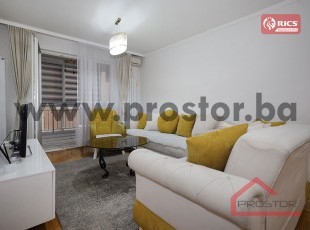 Two and a half bedroom, quality furnished apartment of 64m2 on the 7th floor, Nedžarići neighborhood