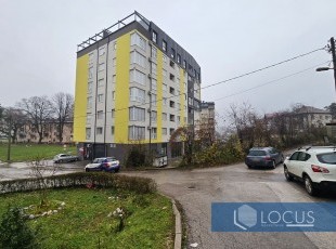 Građevinska parcela na atraktivnoj lokaciji, uknjižene površine 219m2, smještena u samom početku naselja Buća Potok, Novi Grad