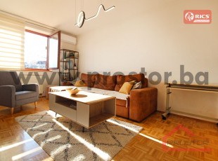 Namješten dvosoban stan, Velešići