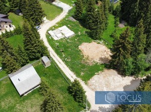 Land area of ​​1590m2 with building permit, located in a beautiful natural setting in an accessible location, Velika Dvorišta settlement, Jahorina