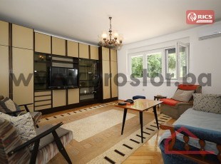 Two-Bedroom Apartment on the Ground Floor of a Private House with a Parking Space and Garden, Kobilja Glava