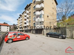 Functional 2BDR apartment with balcony and loggia in the building of fasade brick, Visnjik area, Sarajevo - SOLD!